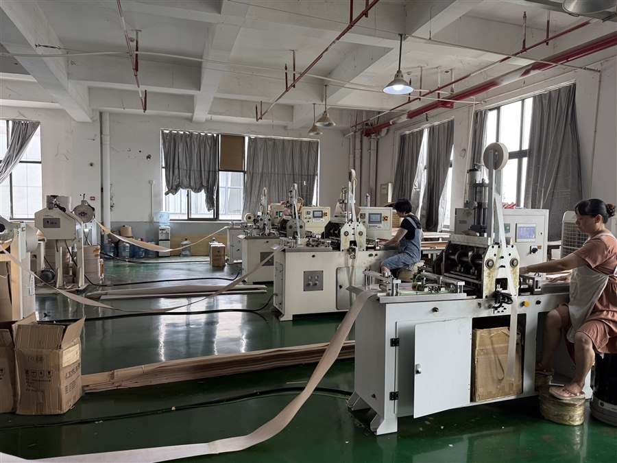LINMO wood veneer production