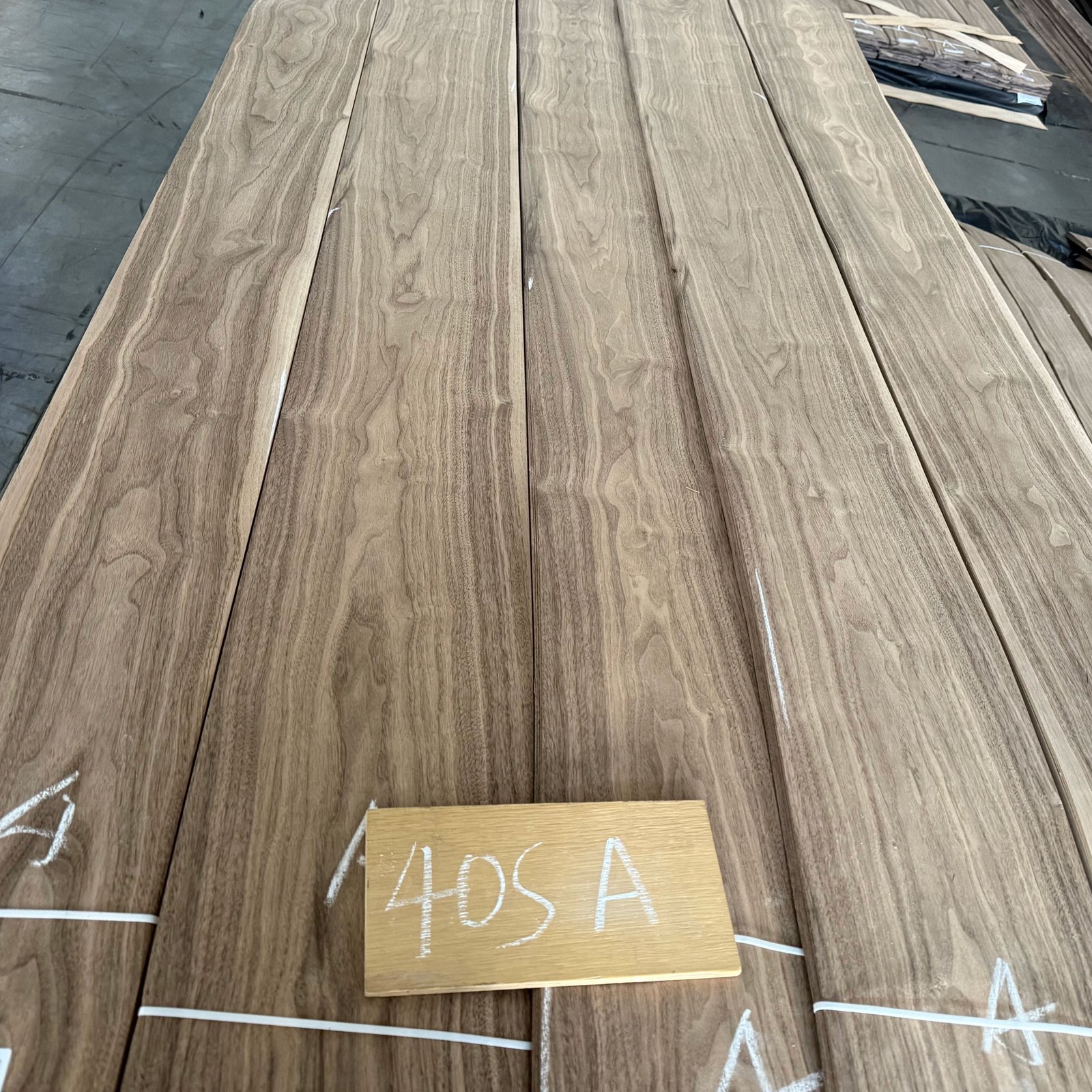Natural Black Walnut Crown Cut Veneer 40S – A Grade