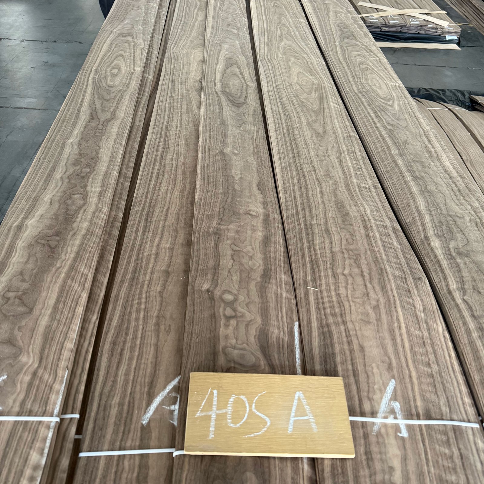 Natural Black Walnut Crown Cut Veneer 40S – A Grade