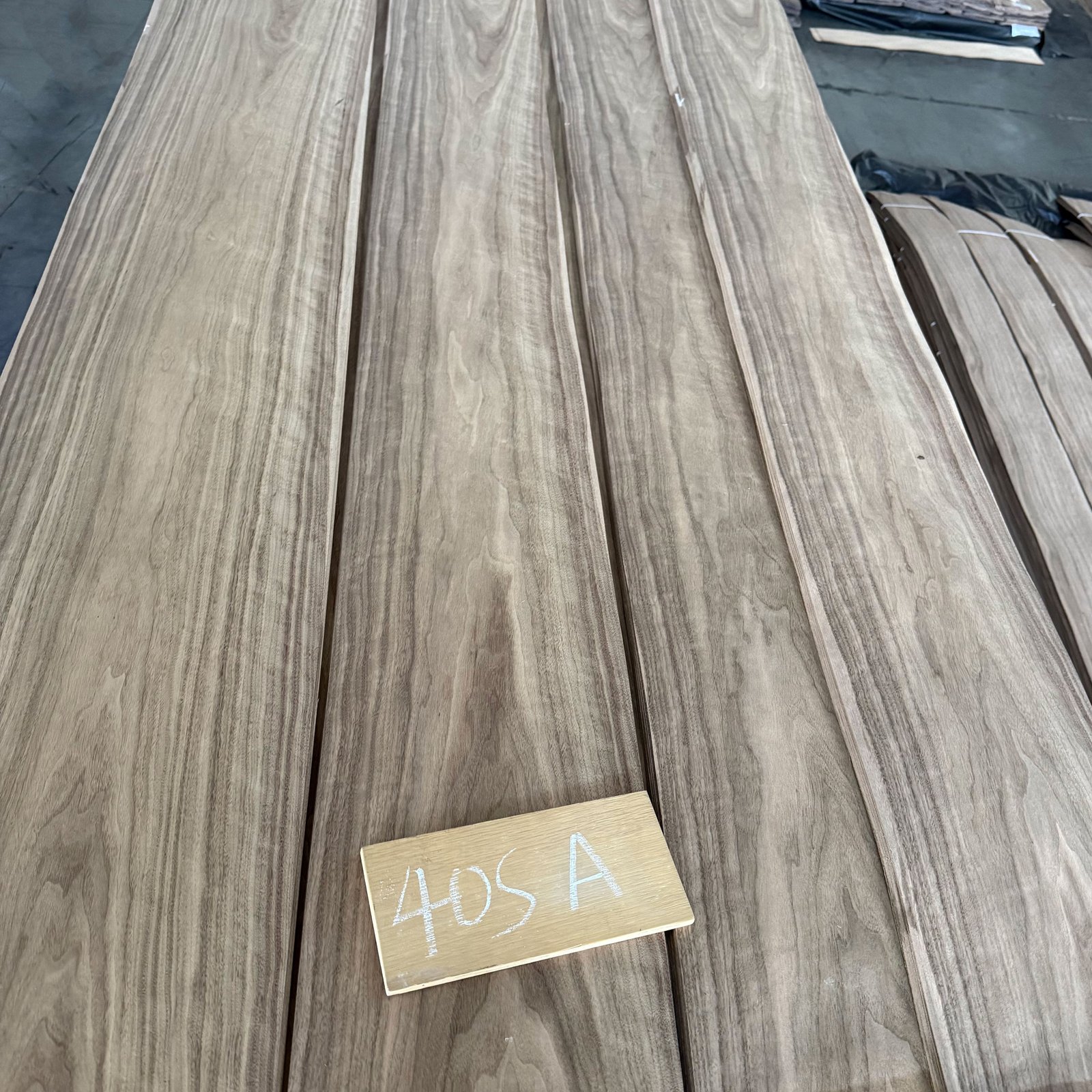 Natural Black Walnut Crown Cut Veneer 40S – A Grade