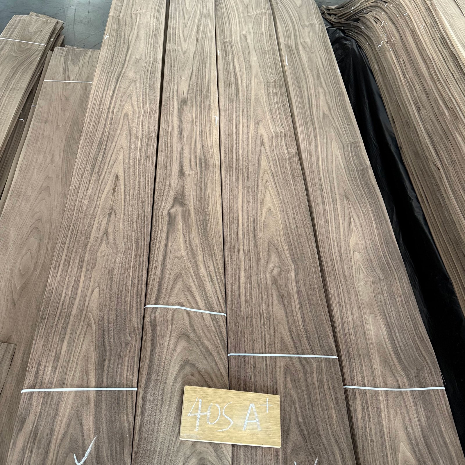 Natural Black Walnut Crown Cut Veneer 40S – A+ Grade