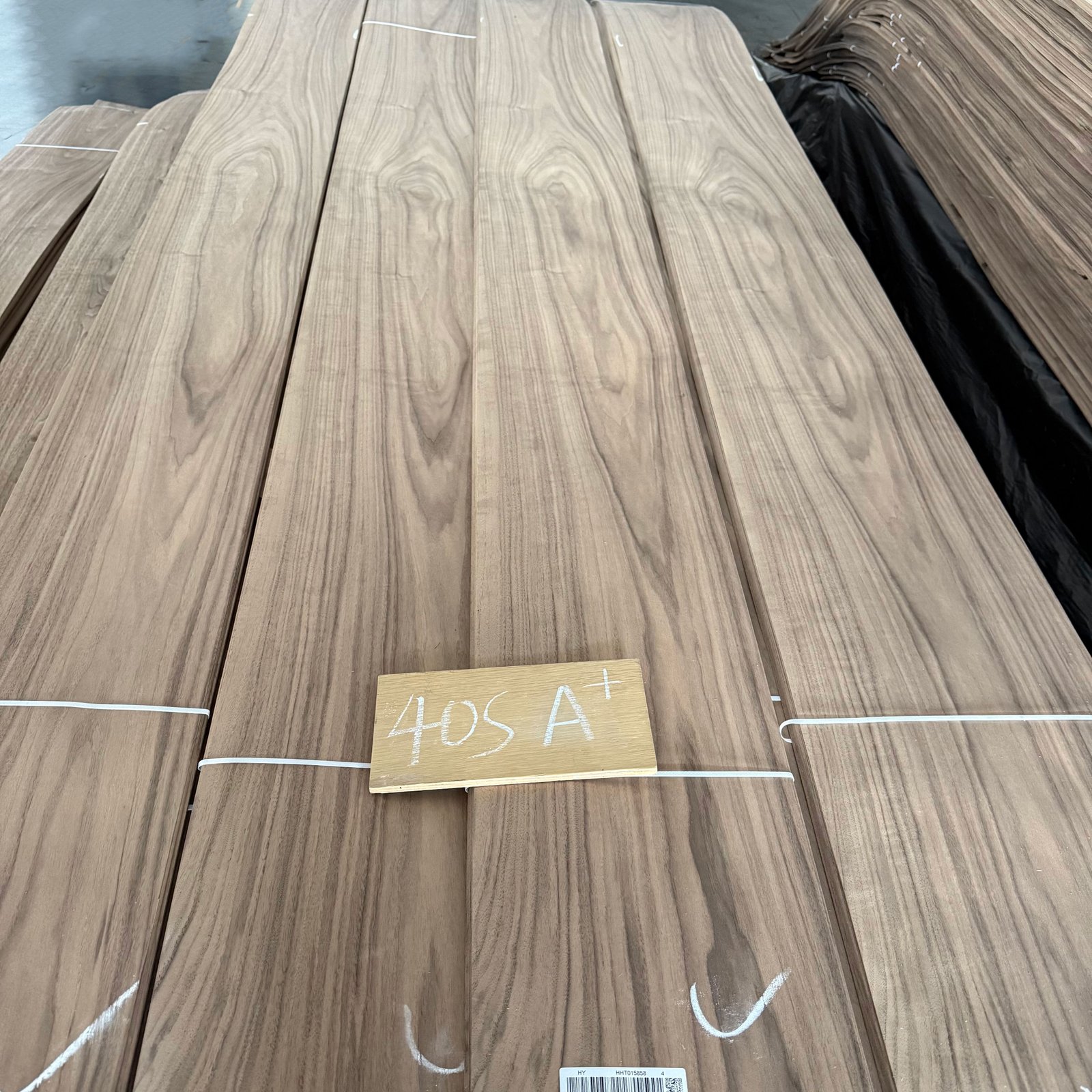 Natural Black Walnut Crown Cut Veneer 40S – A+ Grade