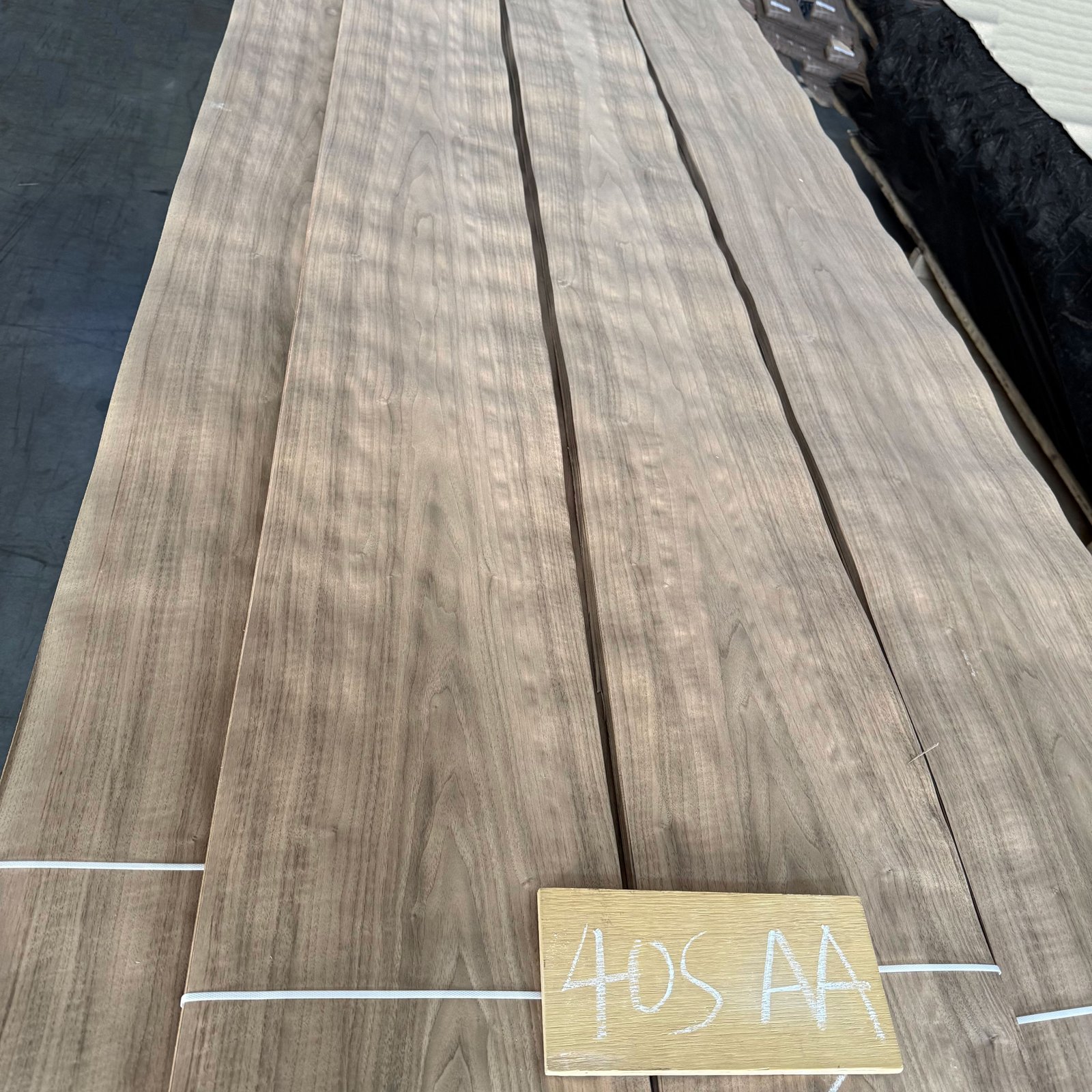 Natural Black Walnut Crown Cut Veneer 40S – AA Grade