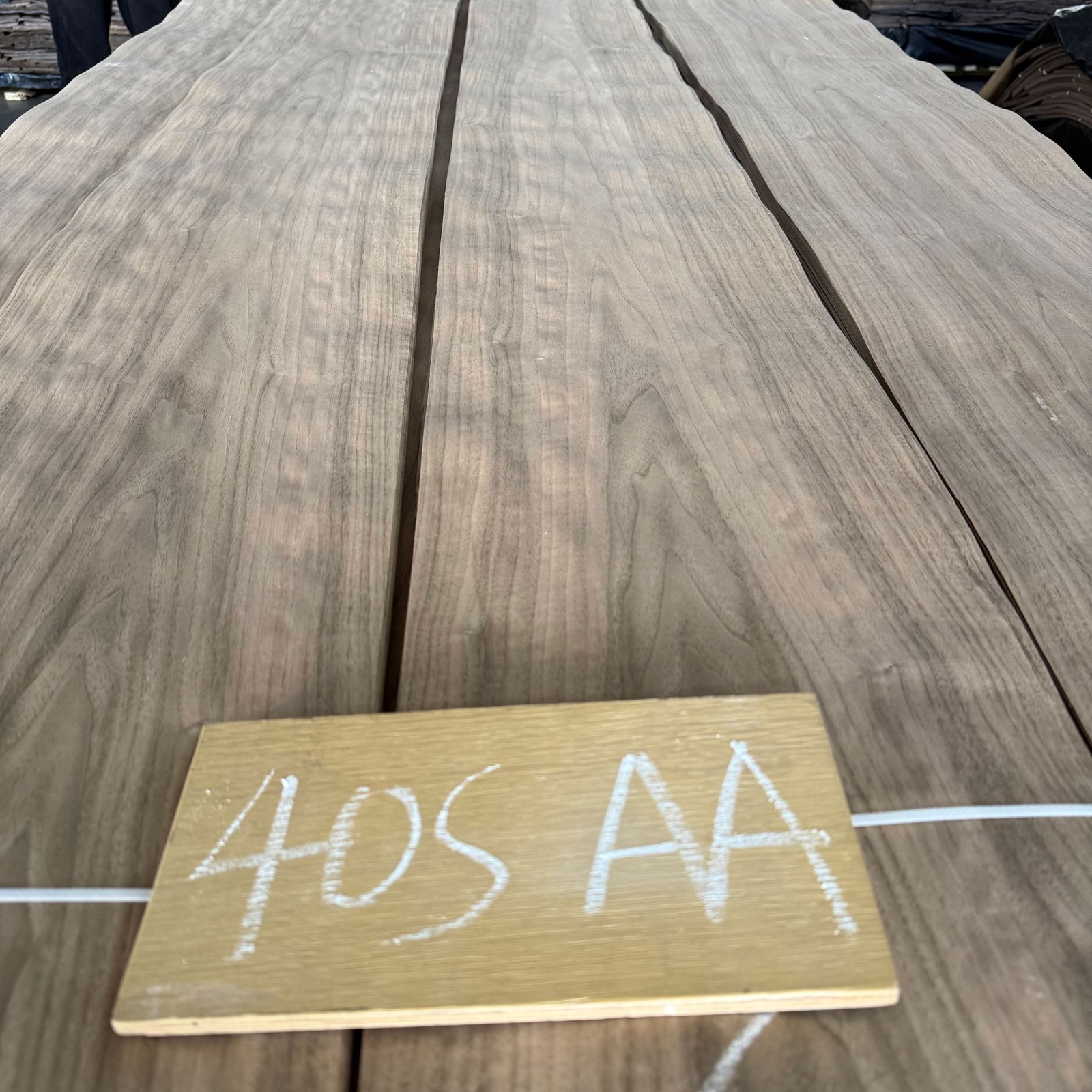 Natural Black Walnut Crown Cut Veneer 40S – AA Grade