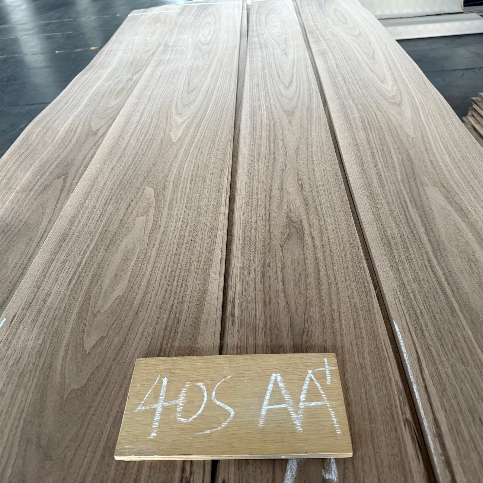 Natural Black Walnut Crown Cut Veneer 40S – AA+ Grade