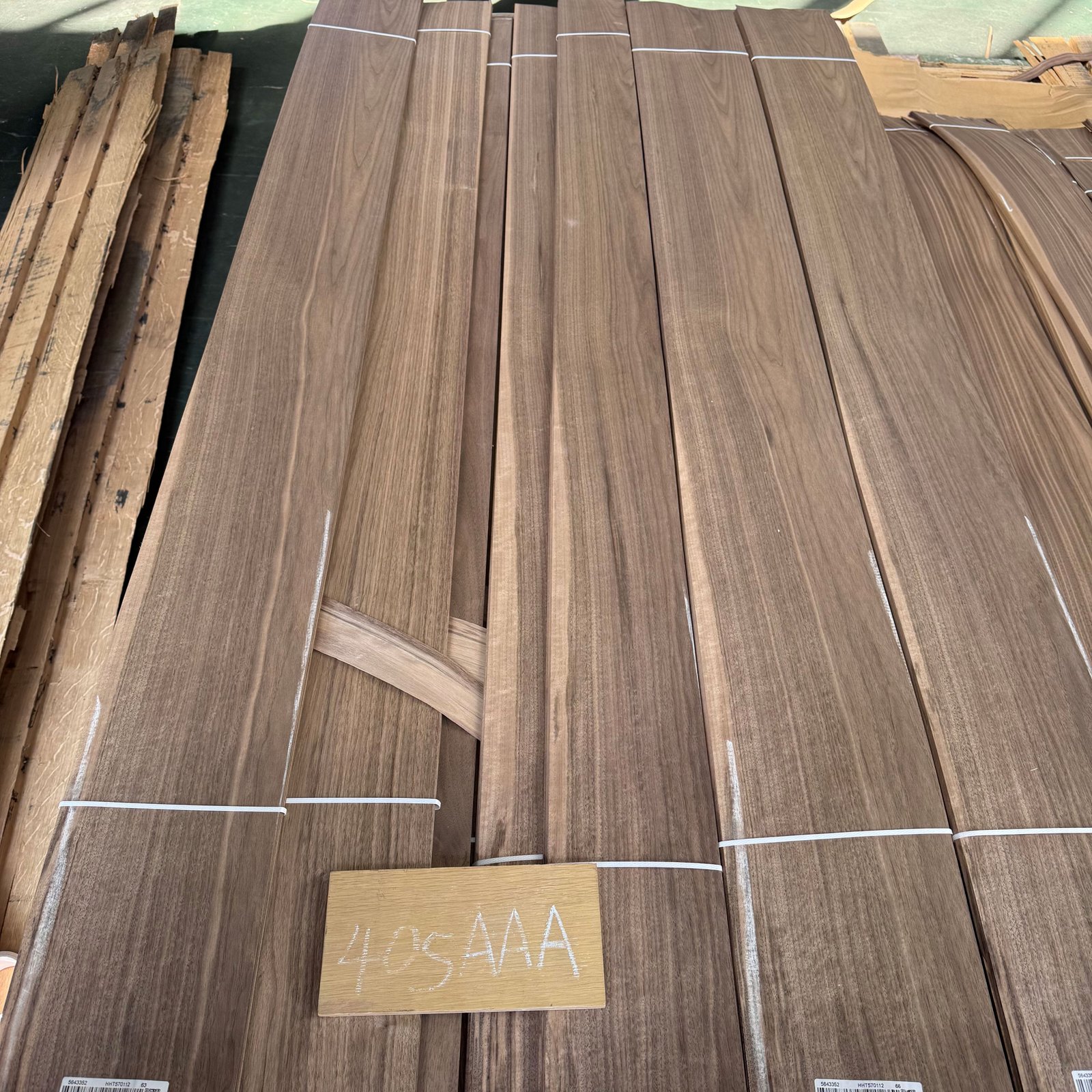 Natural Black Walnut Door Veneer – AAA Grade