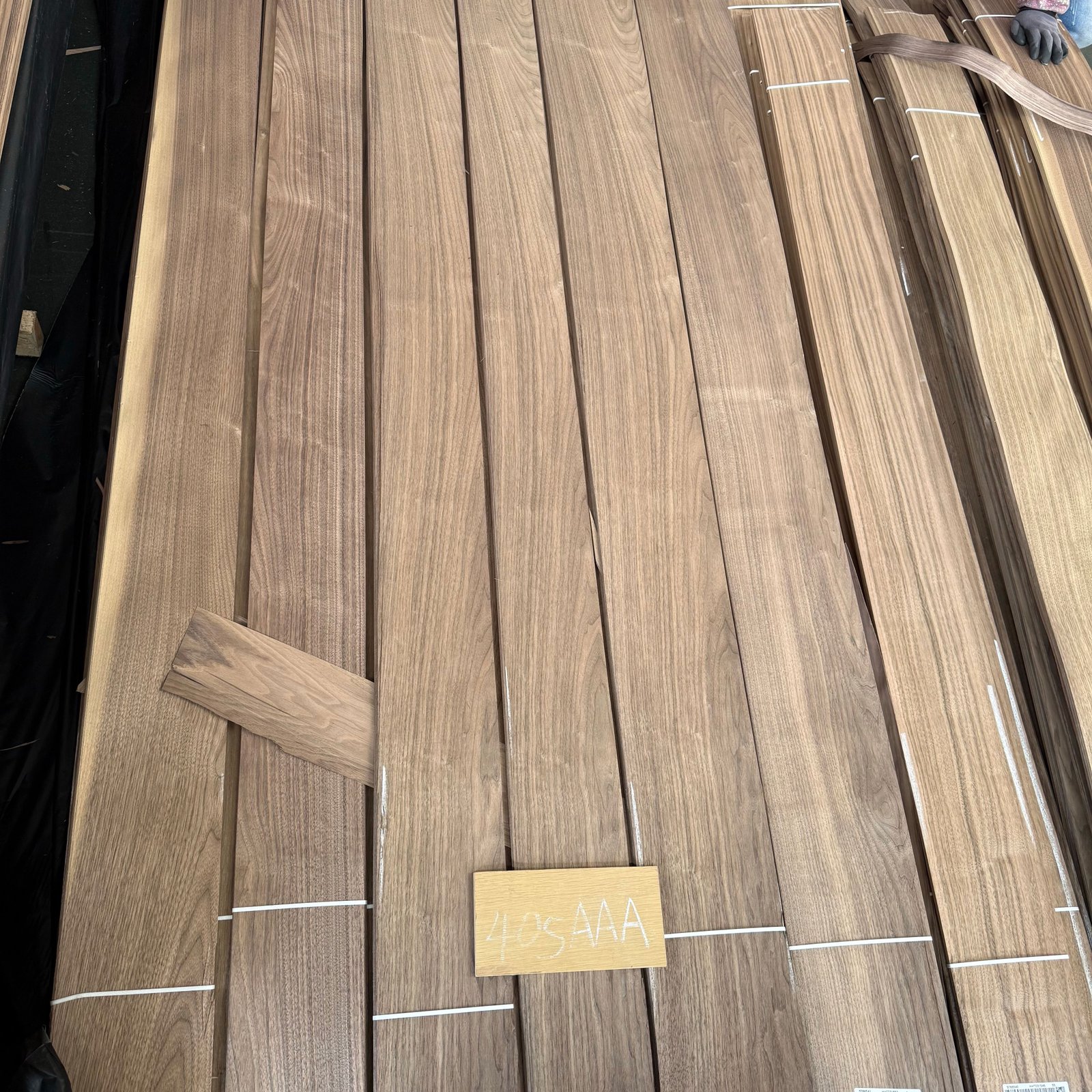 Natural Black Walnut Door Veneer – AAA Grade