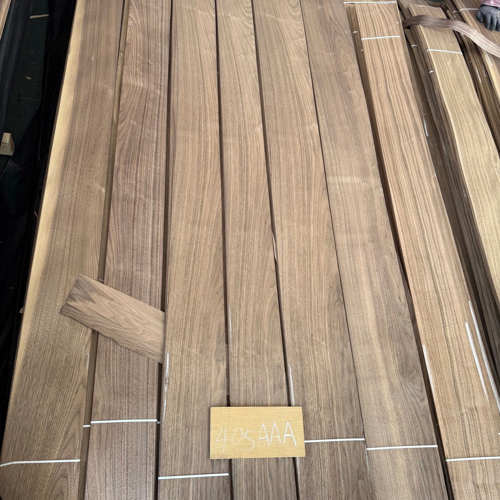 Natural Black Walnut Door Veneer – AAA Grade