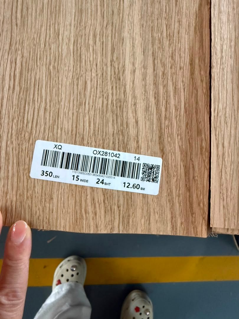 European Oak Straight Grain Veneer 0.5 mm – AA Grade