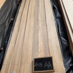natural red oak straight grain veneer 40s aa image 02